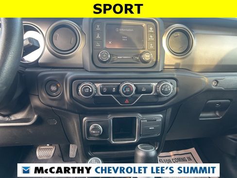 Used 2021 Jeep Gladiator Sport image 7