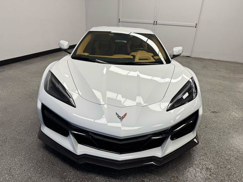 Used 2023 Chevrolet Corvette Z06 w/ Chrome Exterior Badge Package image 27