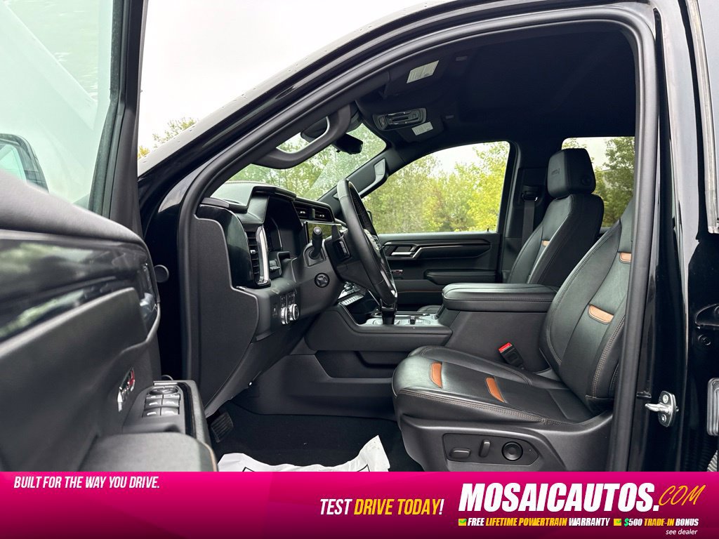Used 2024 GMC Sierra 1500 AT4 w/ Technology Package AWD/4WD image 7