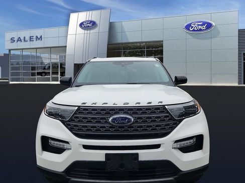 Certified 2023 Ford Explorer XLT w/ Equipment Group 202A AWD/4WD image 7