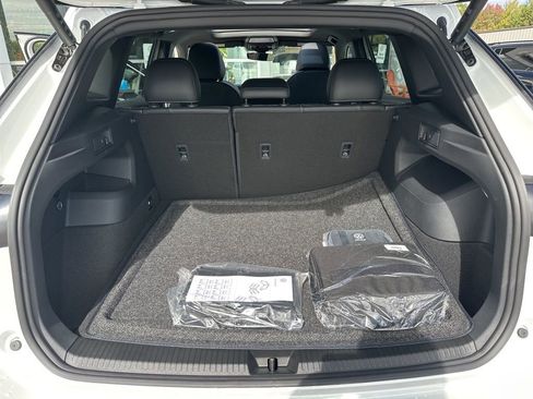 New 2025 Volkswagen Tiguan SE R-Line image 22