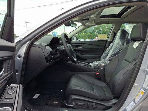 New 2025 Honda Accord Touring image 6