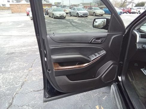 Used 2016 Chevrolet Tahoe LS image 14