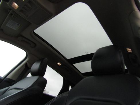 Used 2020 Ford Escape SEL image 16