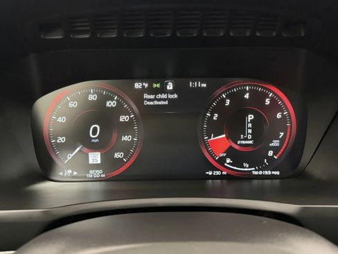 Used 2019 Volvo XC90 T6 Momentum w/ Protection Package Premier AWD/4WD image 16