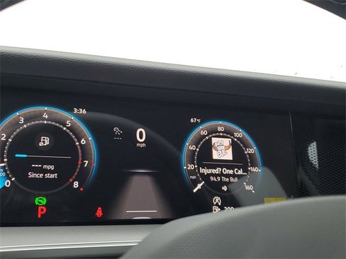 New 2025 Volkswagen Tiguan SE image 23