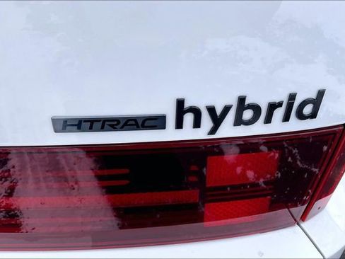 Used 2025 Hyundai Santa Fe Calligraphy image 8