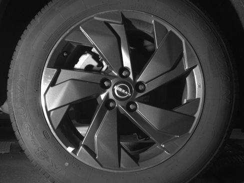 Used 2025 Nissan Rogue SV FWD image 15