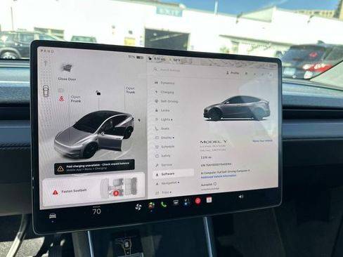 Used 2026 Tesla Model Y Long Range AWD/4WD image 26