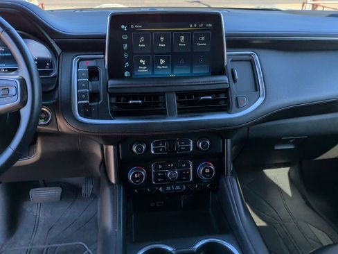 Used 2023 Chevrolet Suburban RST w/ Sport Performance Package image 27