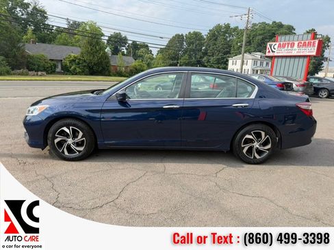 Used 2017 Honda Accord LX image 4