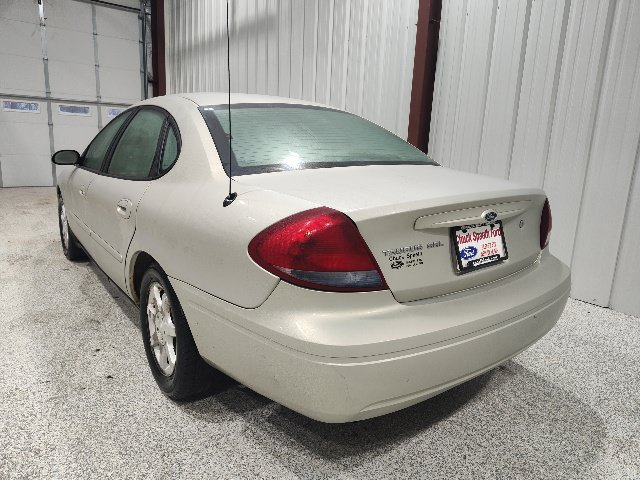 Used 2007 Ford Taurus SEL FWD image 8