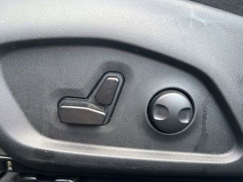 Used 2025 Jeep Compass Limited image 10