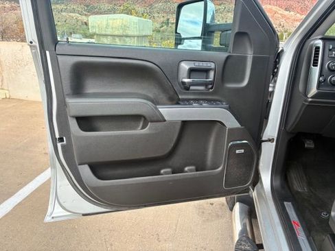 Used 2016 Chevrolet Silverado 2500 LTZ w/ Duramax Plus Package AWD/4WD image 10