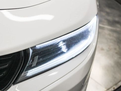 Used 2022 Dodge Charger SXT w/ Leather Interior Group image 11