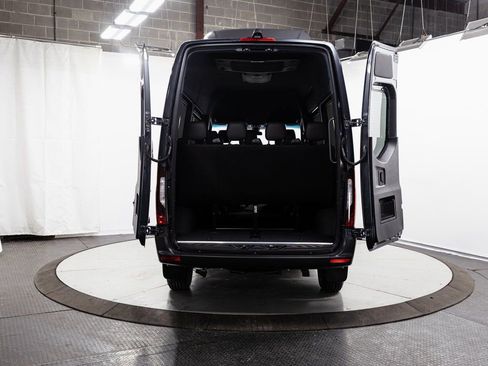 Used 2025 Mercedes-Benz Sprinter 2500 image 31