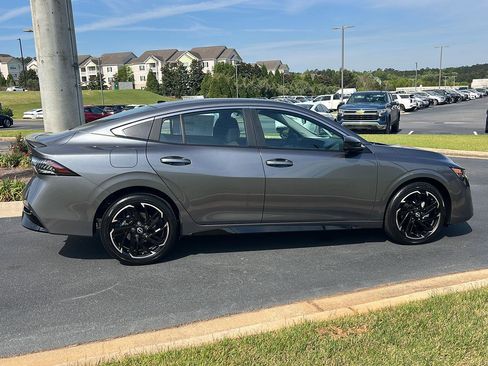 New 2026 Nissan Sentra SR w/ Floor Mat Package FWD image 7