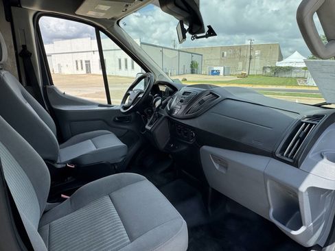Used 2019 Ford Transit 250 148 High Roof Extended image 13