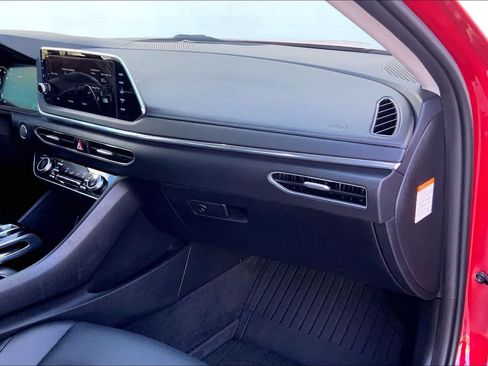 Used 2021 Hyundai Sonata Limited FWD image 23