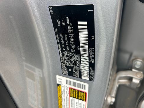 Used 2025 Toyota Grand Highlander FWD image 19