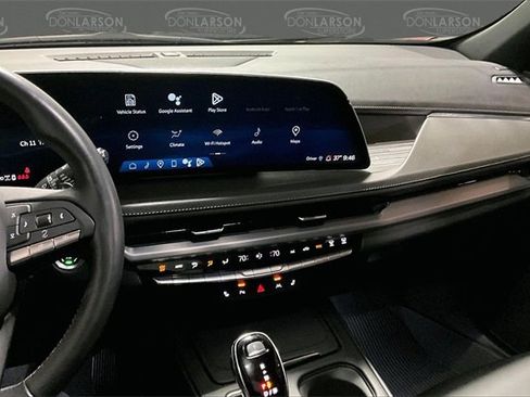 Used 2024 Cadillac XT4 Premium Luxury w/ LPO, Floor Liner Package image 31