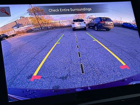 New 2025 Jeep Grand Cherokee Limited image 12