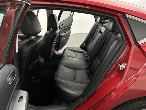 Used 2009 MAZDA MAZDA6 i Grand Touring w/ Moonroof & Bose Pkg image 21