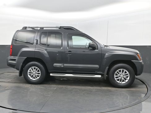 Used 2015 Nissan Xterra S image 8