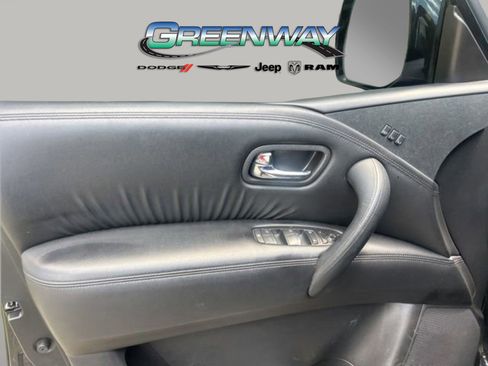 Used 2023 Nissan Armada SL w/ Midnight Edition Package AWD/4WD image 8