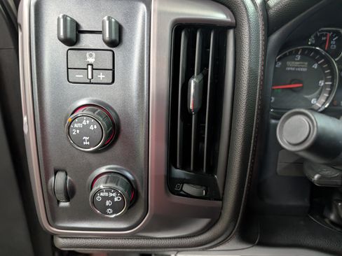 Used 2014 GMC Sierra 1500 SLT w/ All-Terrain Package AWD/4WD image 15