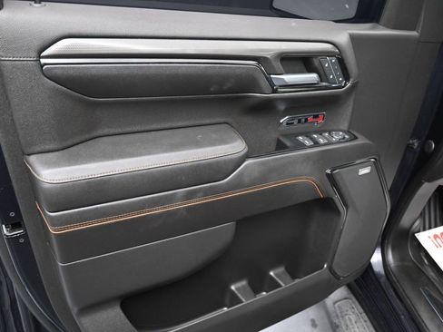 Used 2022 GMC Sierra 1500 AT4 w/ AT4 Premium Package image 8