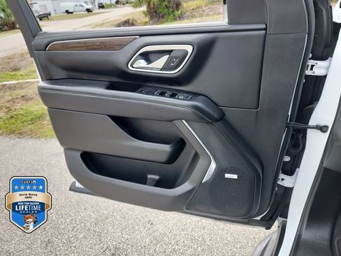 Certified 2023 Chevrolet Suburban Premier RWD image 20
