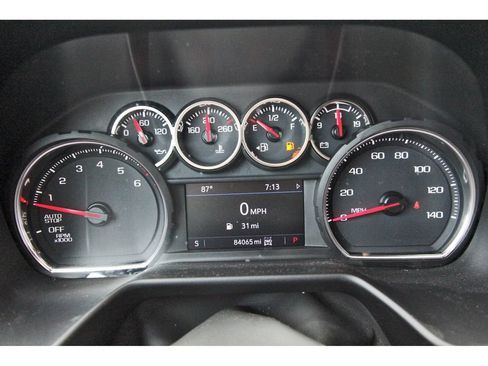 Used 2021 Chevrolet Tahoe Z71 w/ Z71 Signature Package AWD/4WD image 17