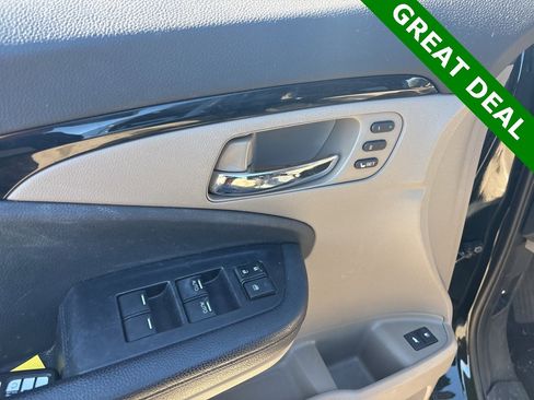 Used 2019 Honda Pilot Touring image 16