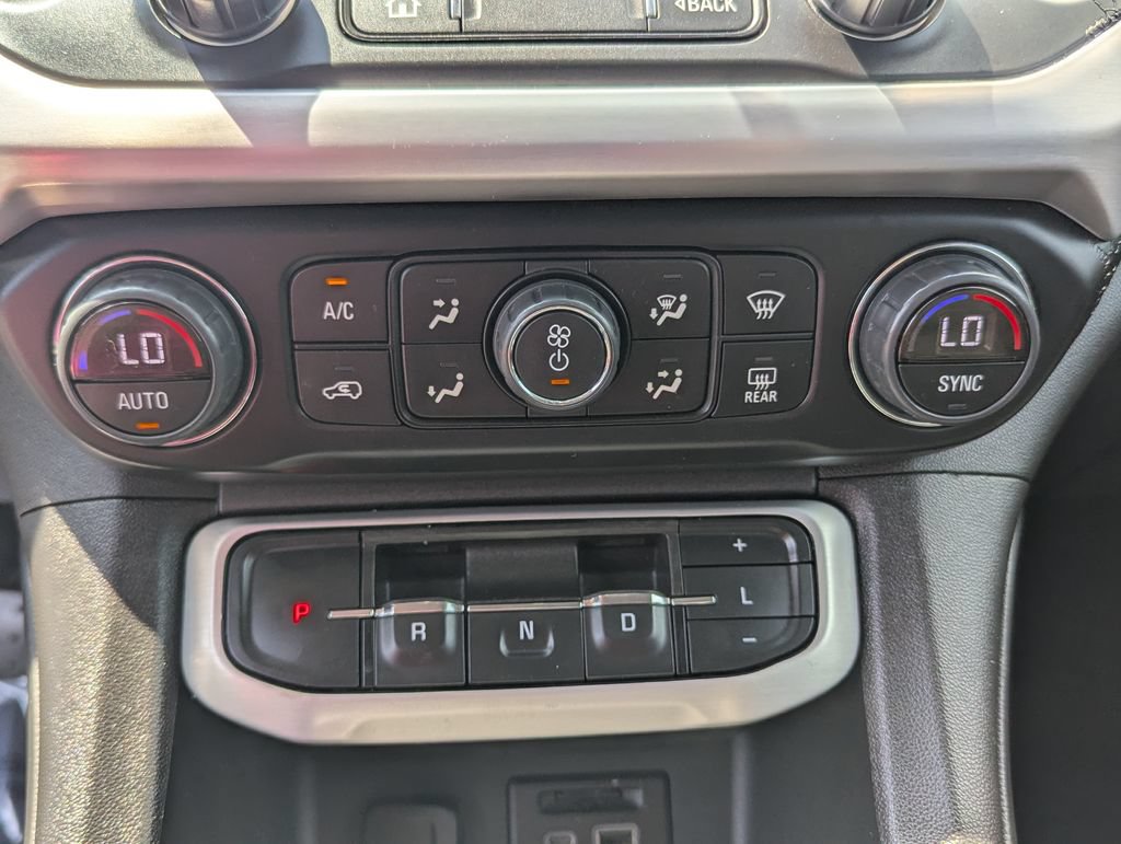 Used 2023 GMC Acadia SLT FWD image 24