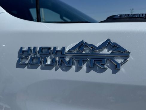 New 2026 Chevrolet Silverado 2500 High Country w/ Z71 Off-Road Package image 11