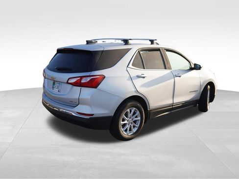 Used 2019 Chevrolet Equinox LT image 3