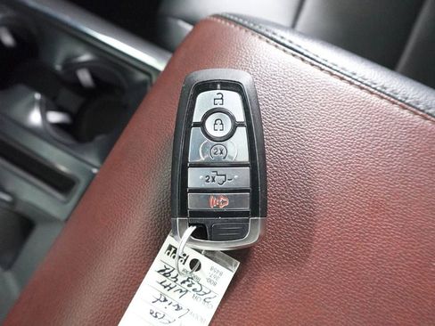 Used 2023 Ford F150 Lariat w/ Equipment Group 502A High image 33