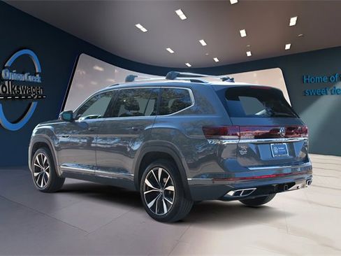 Certified 2025 Volkswagen Atlas SEL Premium R-Line image 7