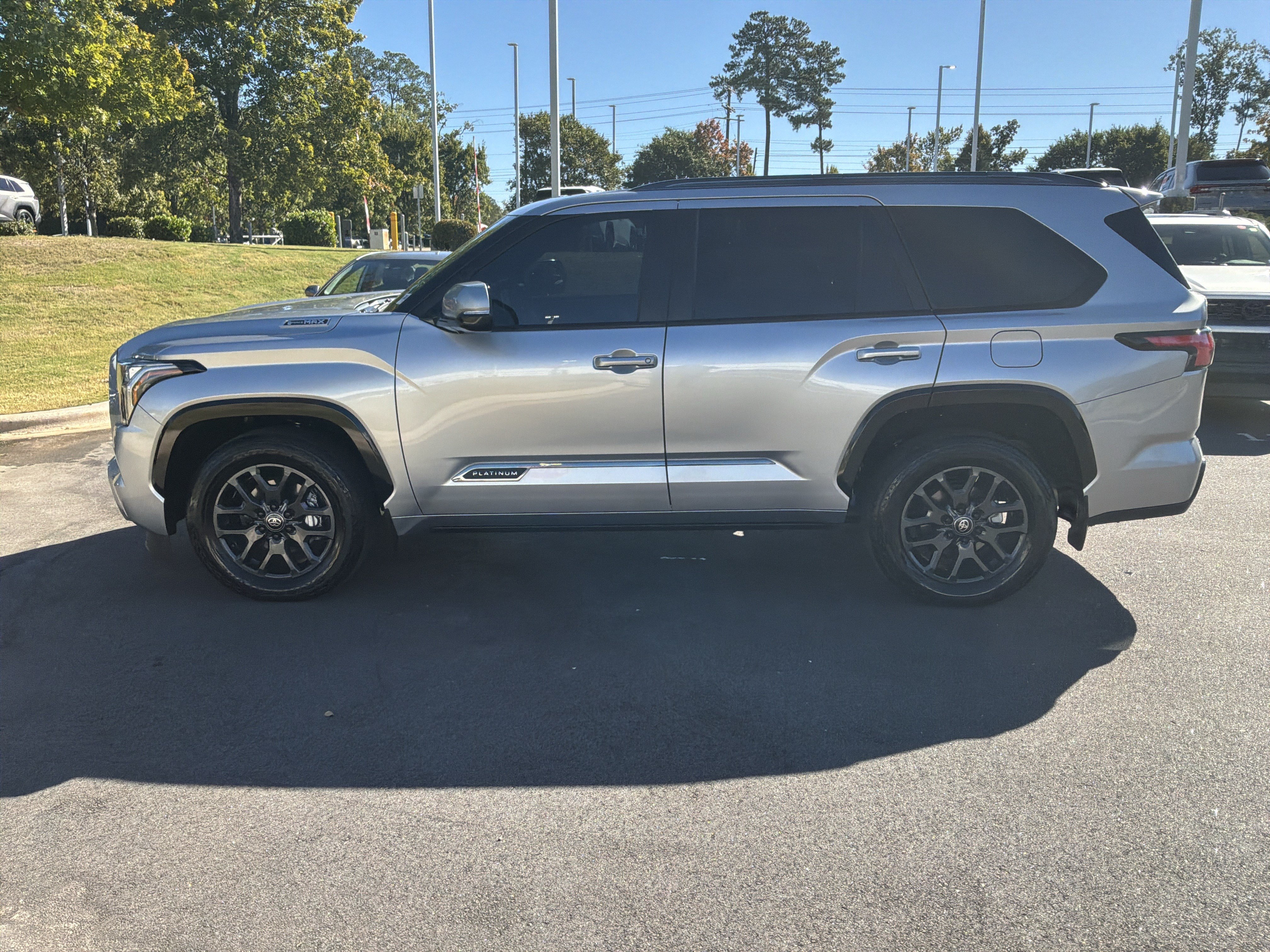 Used 2026 Toyota Sequoia Platinum AWD/4WD image 7