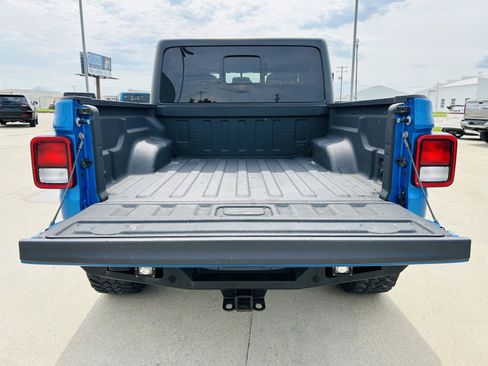 Used 2021 Jeep Gladiator Sport AWD/4WD image 25