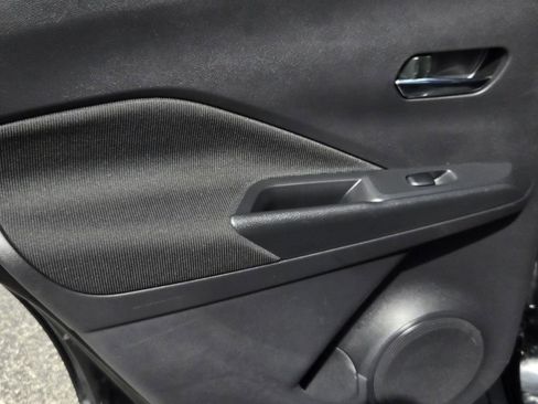 Certified 2024 Nissan Kicks SV FWD image 10