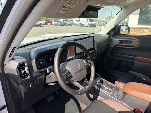 Used 2025 Ford Bronco Sport Outer Banks w/ Outer Banks Tech Package+ image 4