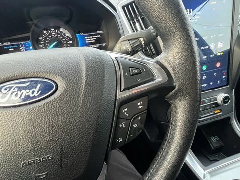 Used 2022 Ford Edge Titanium AWD/4WD image 16
