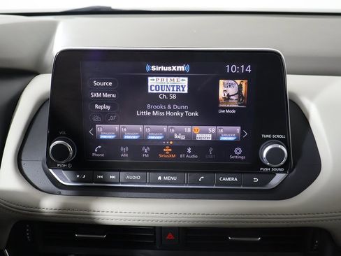 Used 2023 Nissan Rogue SV image 36