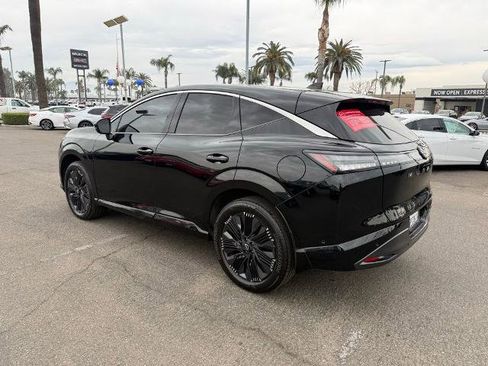 Certified 2025 Nissan Murano Platinum w/ Cargo Package image 4