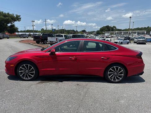 Used 2021 Hyundai Sonata Limited w/ Cargo Package FWD image 3