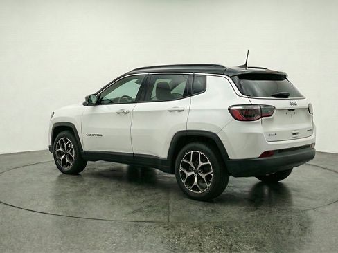 Used 2025 Jeep Compass Limited AWD/4WD image 6