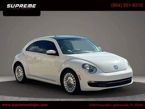 Used 2013 Volkswagen Beetle 2.5 image 1