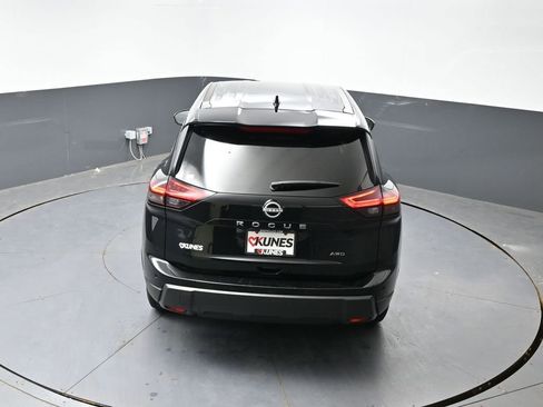 Used 2025 Nissan Rogue SV AWD/4WD image 49